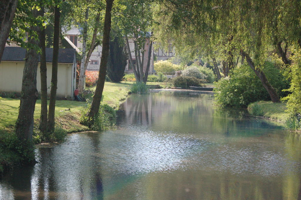 La Chaiserie La Croix-Saint-Leufroy Εξωτερικό φωτογραφία